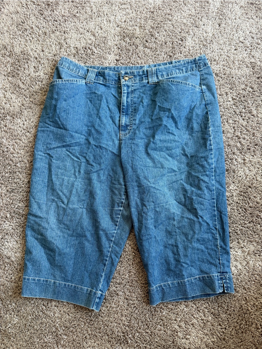 Blue Denim women’s Jean capris